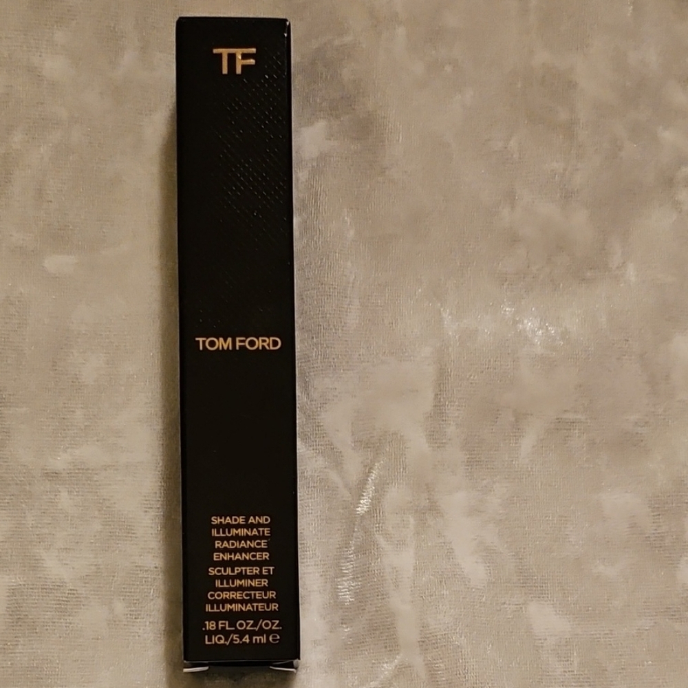 Tom Ford Shade And Illuminate Radiance Enhancer - DEEP